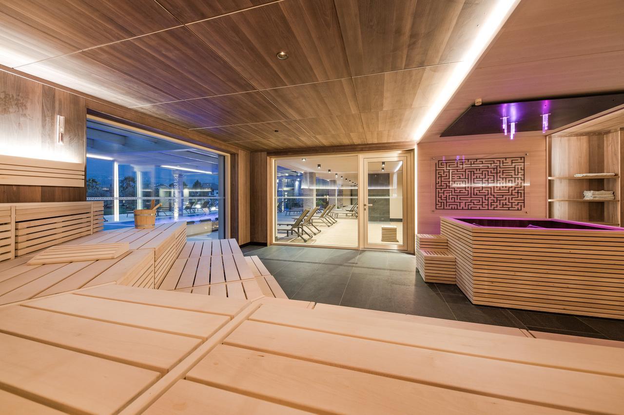 Weinegg Wellviva Resort Appiano Sulla Strada Del Vino Exterior foto
